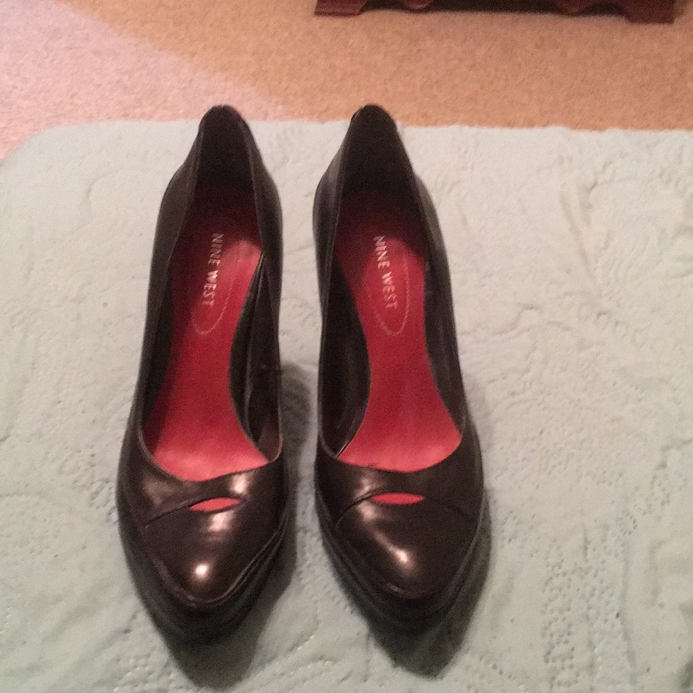 Shoes never worn